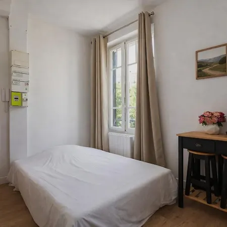 Cozy Just A Short Walk From The Metro * Λυών